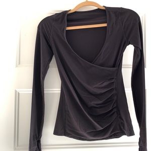 Long sleeve rulu fitted top
